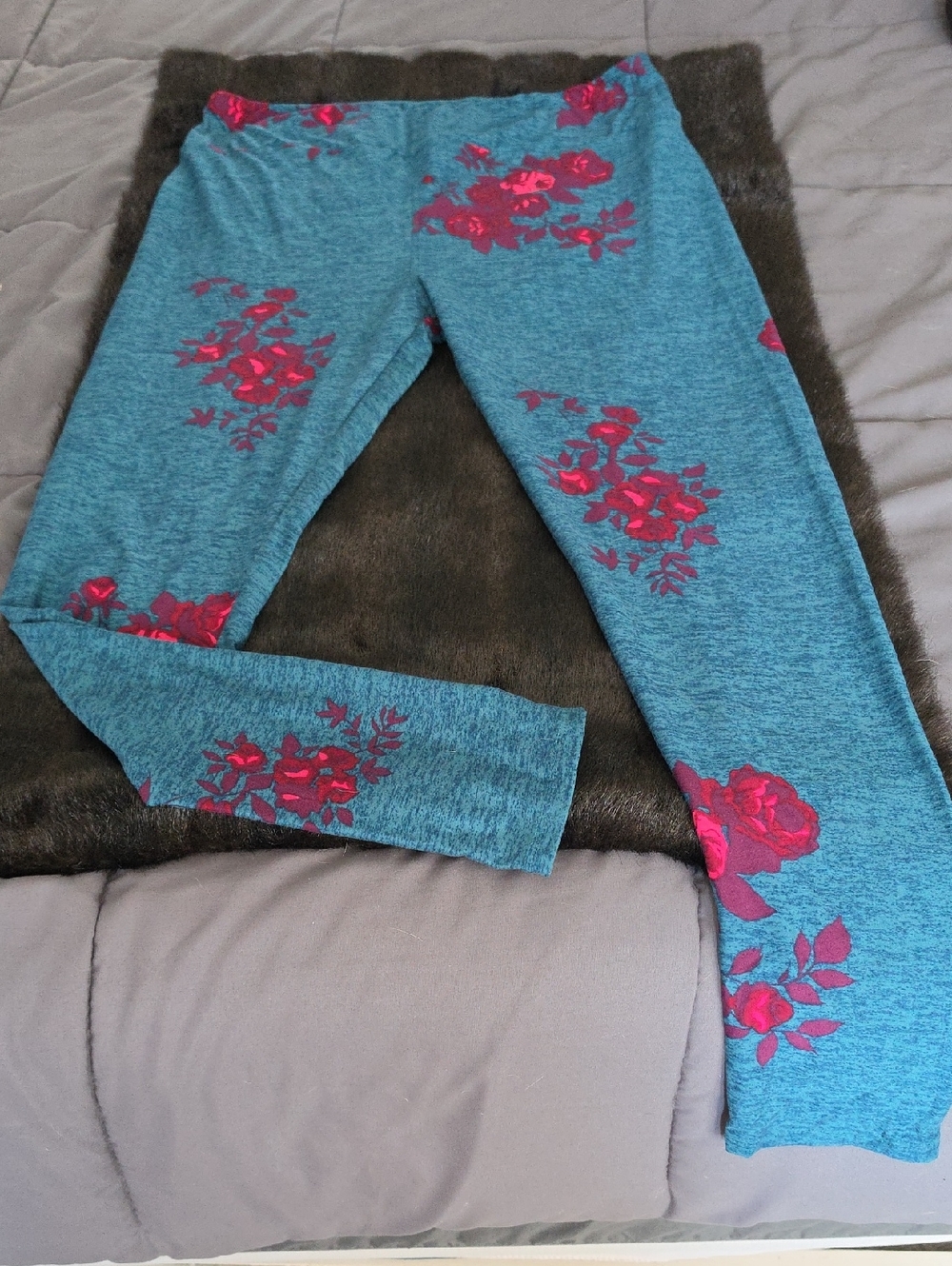 Lularoe Soft Leggings Size Tall And Curvy